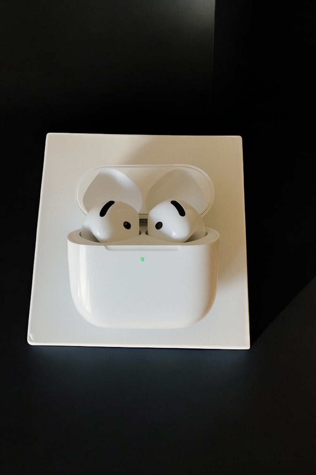 Airpods 4 ANC + Chargeur Rapide Offert